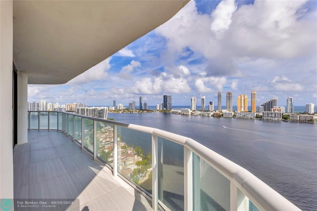 For Sale: $2,500,000 (4 beds, 4 baths, 4240 Square Feet)