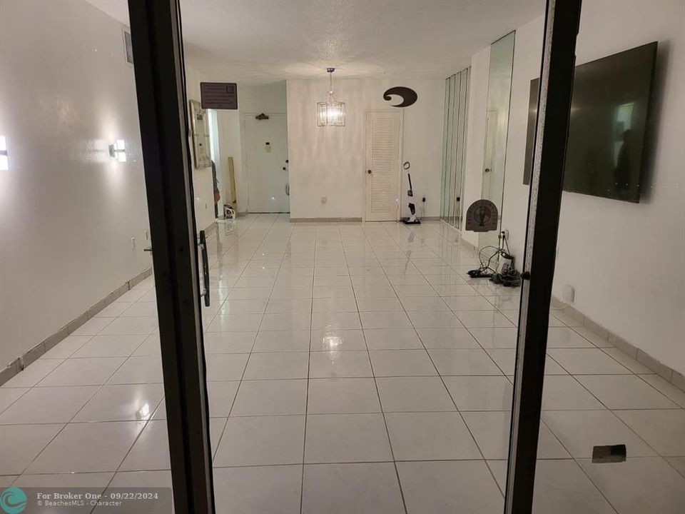 En Venta: $368,000 (1 camas, 1 baños, 798 Pies cuadrados)