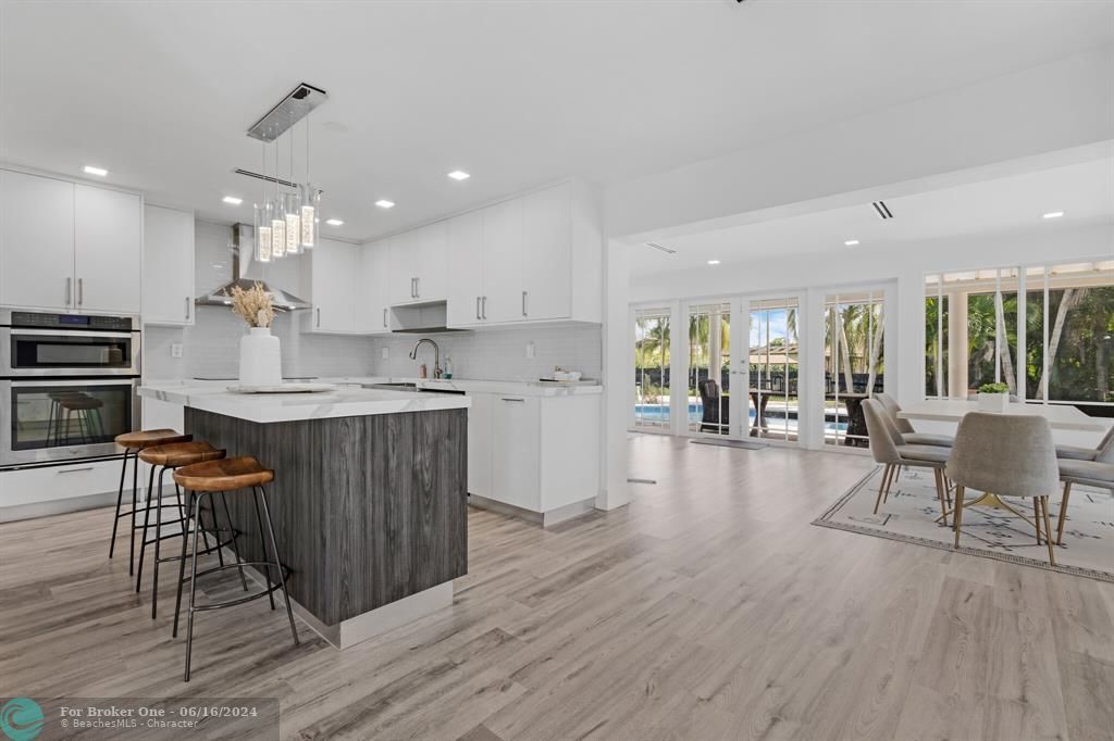 For Sale: $2,475,000 (4 beds, 4 baths, 2489 Square Feet)