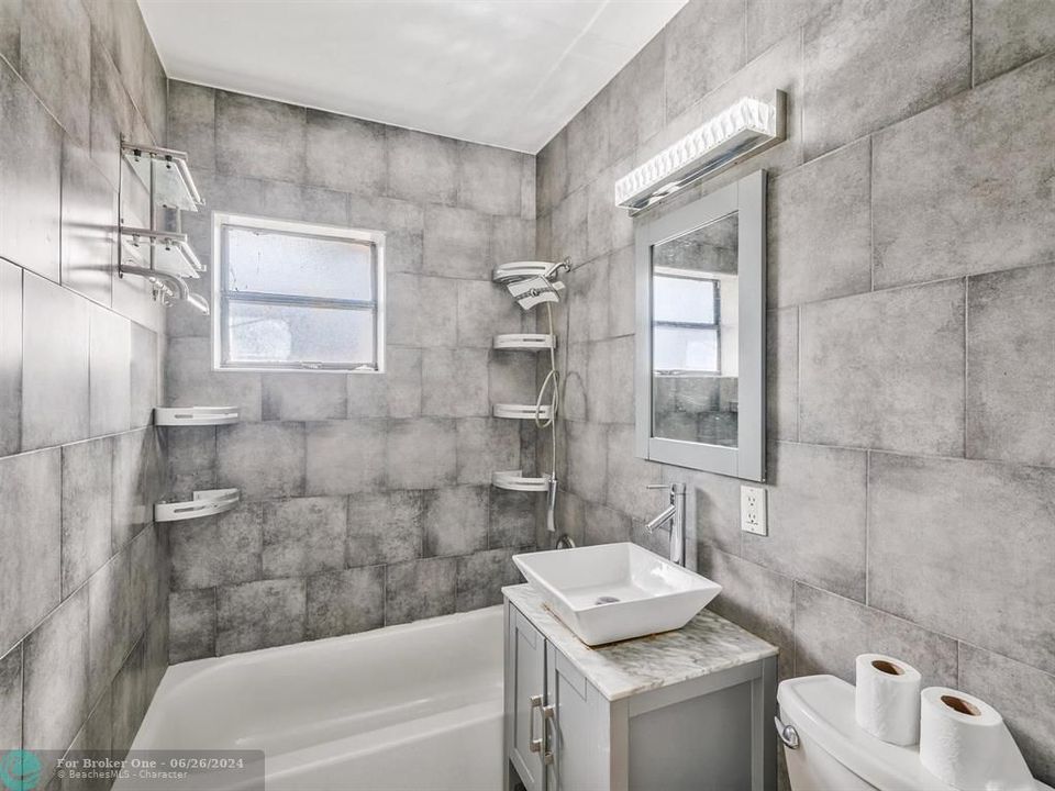 最近租的: $900,000 (0 贝兹, 0 浴室, 2792 平方英尺)
