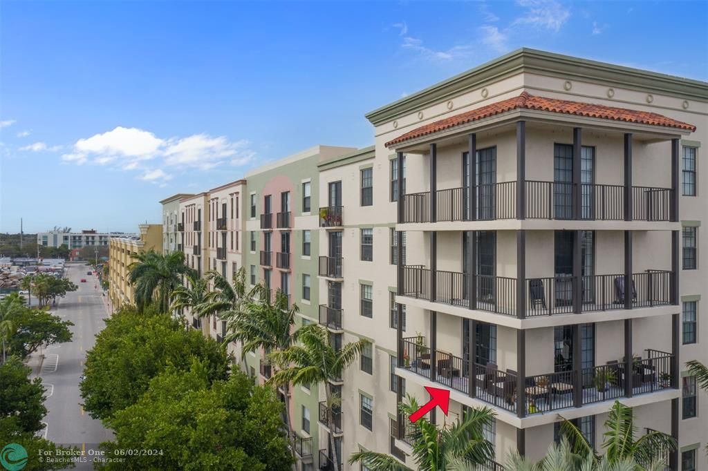 Recently Sold: $439,000 (2 beds, 2 baths, 1280 Square Feet)
