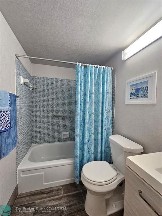 待售: $98,000 (1 贝兹, 1 浴室, 599 平方英尺)
