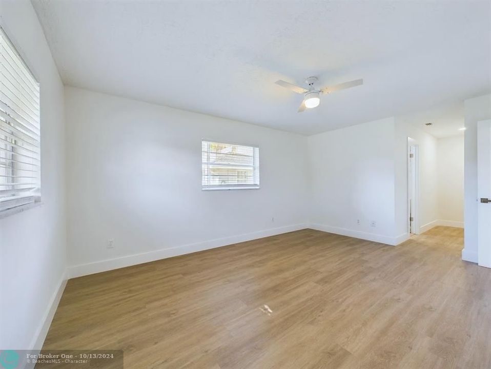 For Sale: $368,000 (3 beds, 2 baths, 1260 Square Feet)