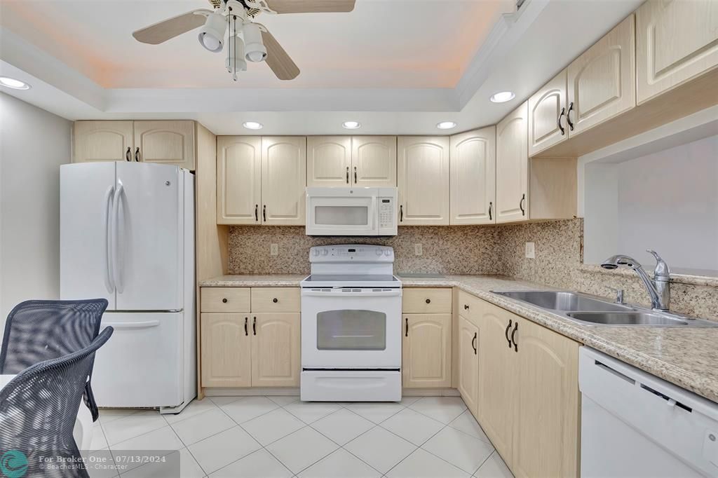 Recently Sold: $207,000 (2 beds, 2 baths, 1180 Square Feet)