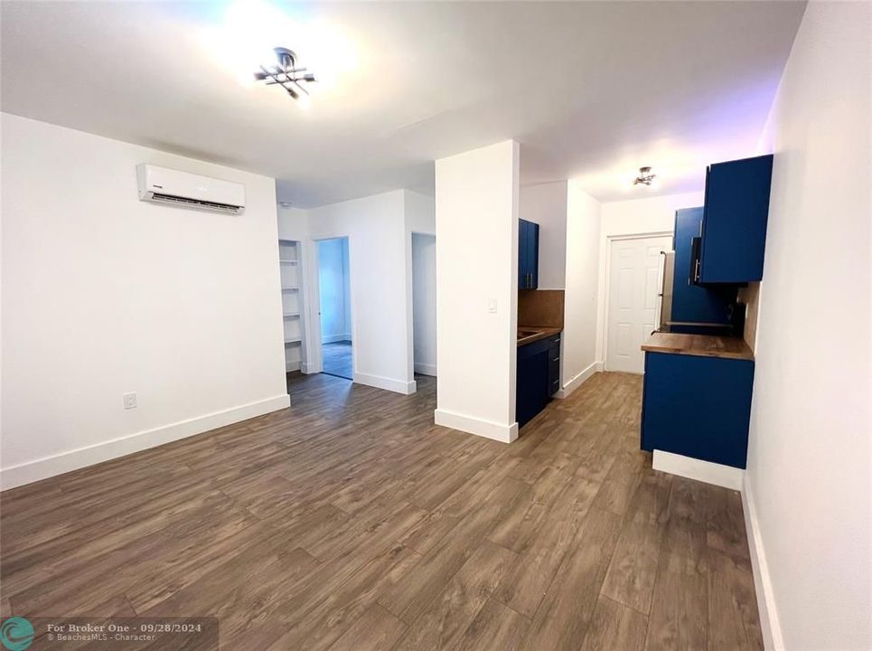 Recently Rented: $1,700 (2 beds, 1 baths, 1694 Square Feet)