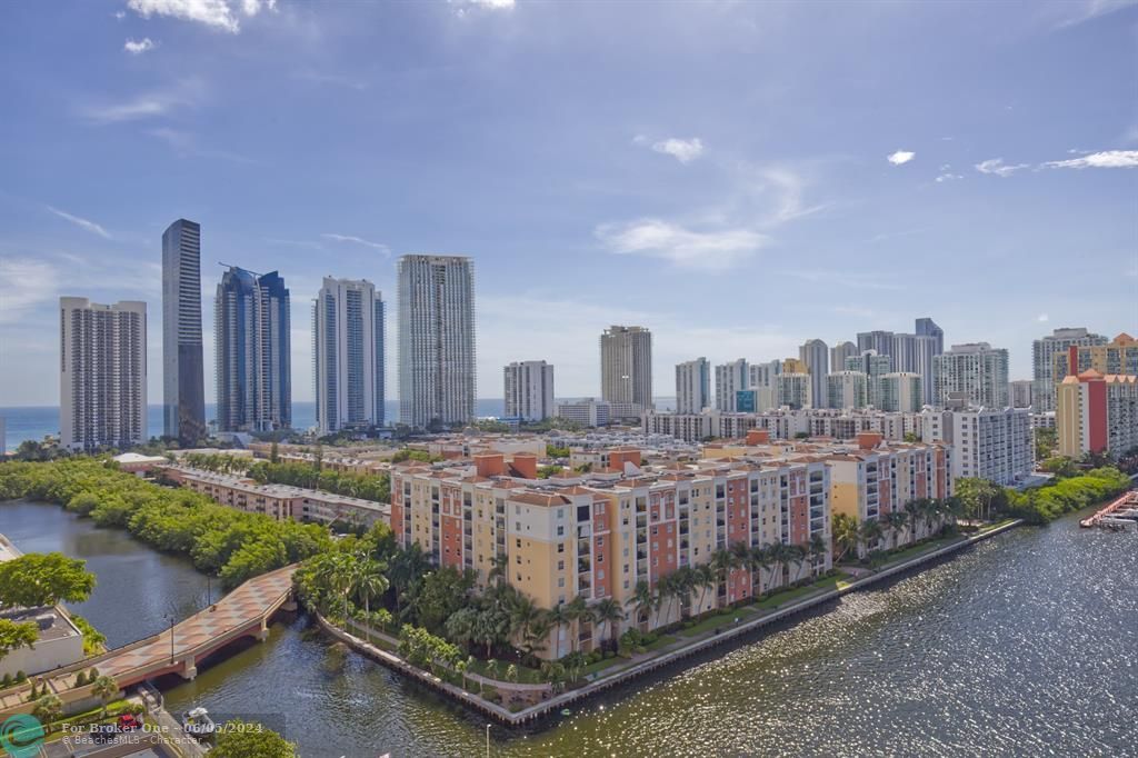 Active With Contract: $499,000 (2 beds, 2 baths, 1275 Square Feet)
