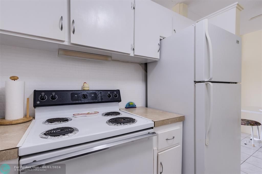 For Sale: $87,000 (1 beds, 1 baths, 625 Square Feet)
