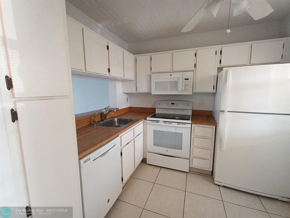 Vendido Recientemente: $179,900 (1 camas, 1 baños, 630 Pies cuadrados)