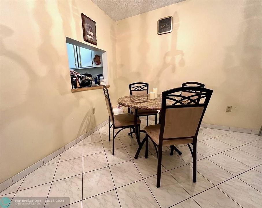 En Venta: $219,999 (2 camas, 2 baños, 1120 Pies cuadrados)