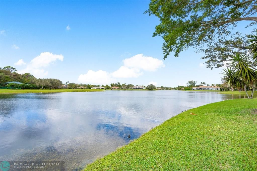 For Sale: $2,025,000 (4 beds, 3 baths, 3987 Square Feet)