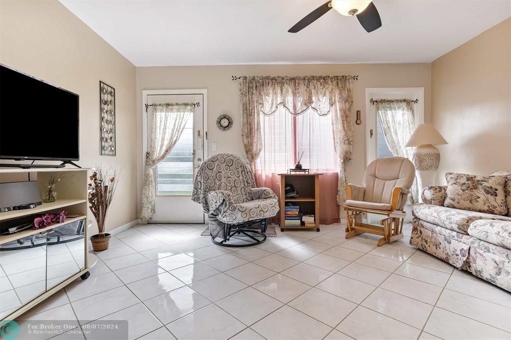 Recently Sold: $91,000 (1 beds, 1 baths, 620 Square Feet)