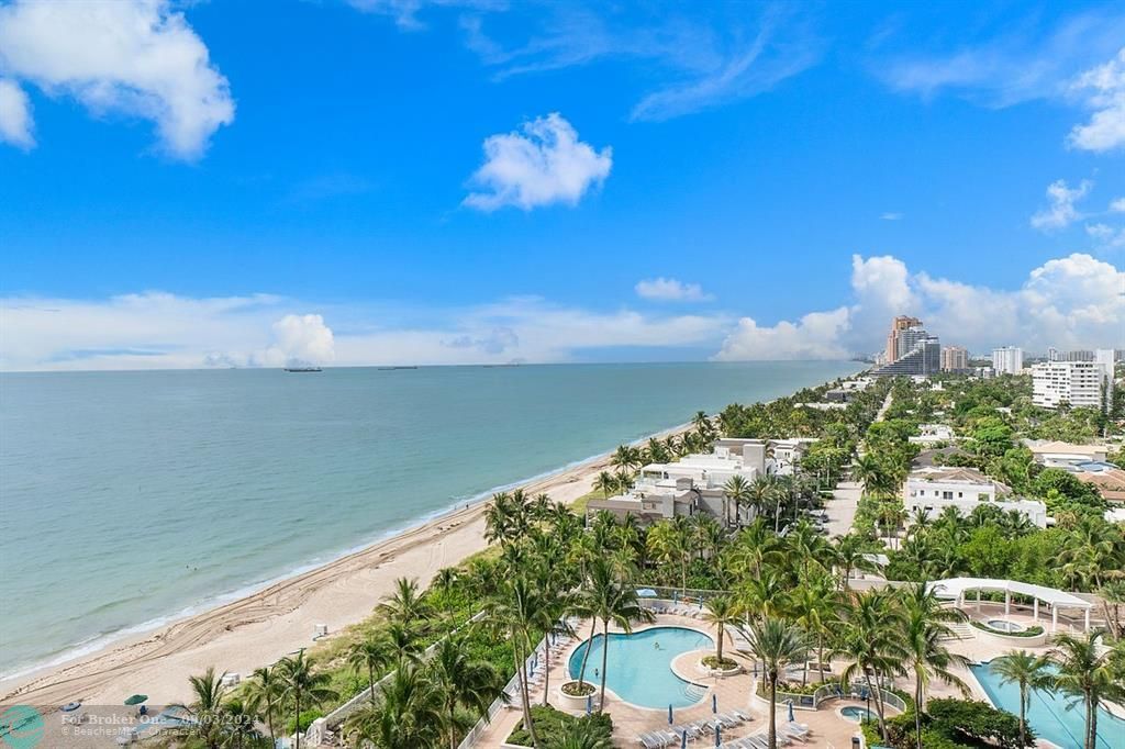 Recently Sold: $2,250,000 (3 beds, 3 baths, 2102 Square Feet)