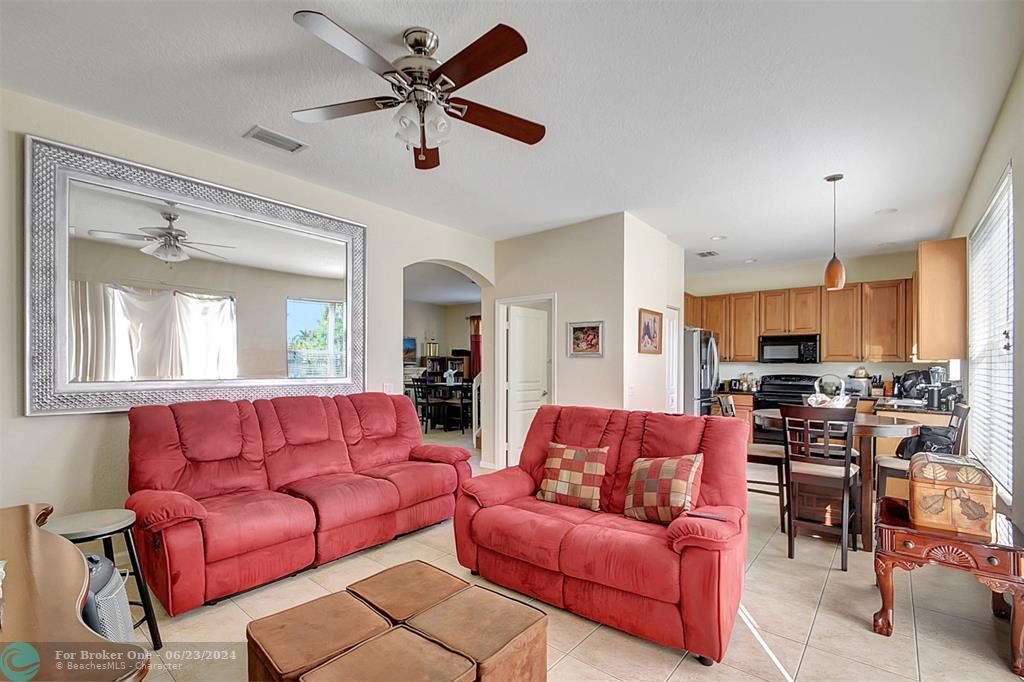 Active With Contract: $539,900 (4 beds, 2 baths, 2077 Square Feet)