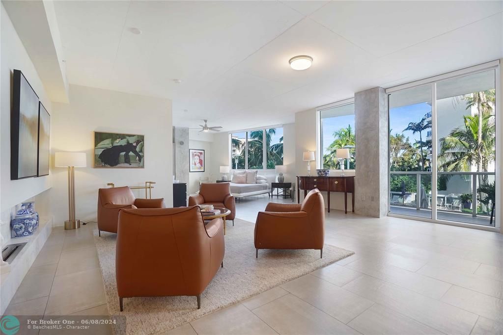 Recently Sold: $568,000 (2 beds, 2 baths, 1467 Square Feet)