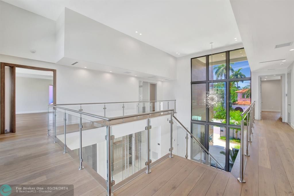 For Sale: $7,795,000 (6 beds, 6 baths, 6046 Square Feet)