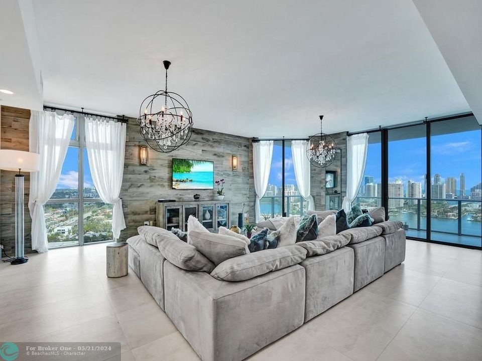 For Sale: $4,750,000 (4 beds, 4 baths, 4320 Square Feet)
