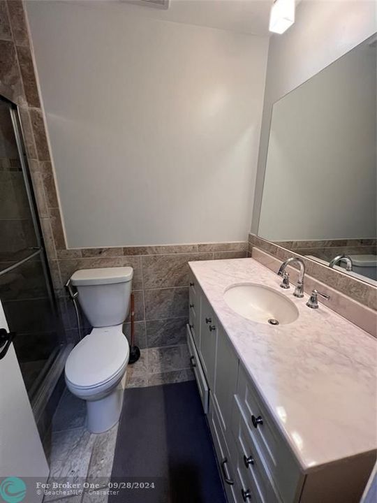 Active With Contract: $345,000 (3 beds, 2 baths, 1622 Square Feet)