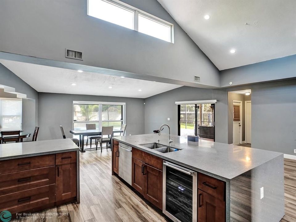 Active With Contract: $875,000 (4 beds, 3 baths, 2819 Square Feet)