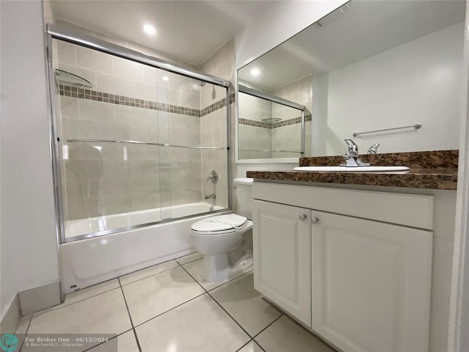 最近租的: $2,480 (2 贝兹, 2 浴室, 1085 平方英尺)