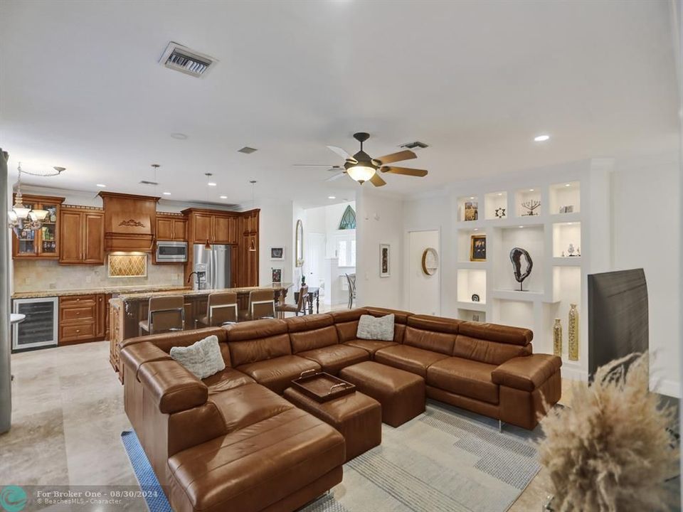 Recently Sold: $1,090,000 (5 beds, 3 baths, 3030 Square Feet)