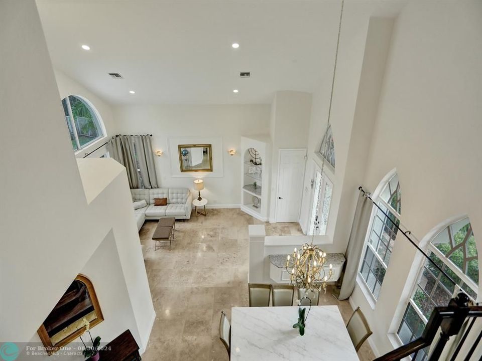 Recently Sold: $1,090,000 (5 beds, 3 baths, 3030 Square Feet)