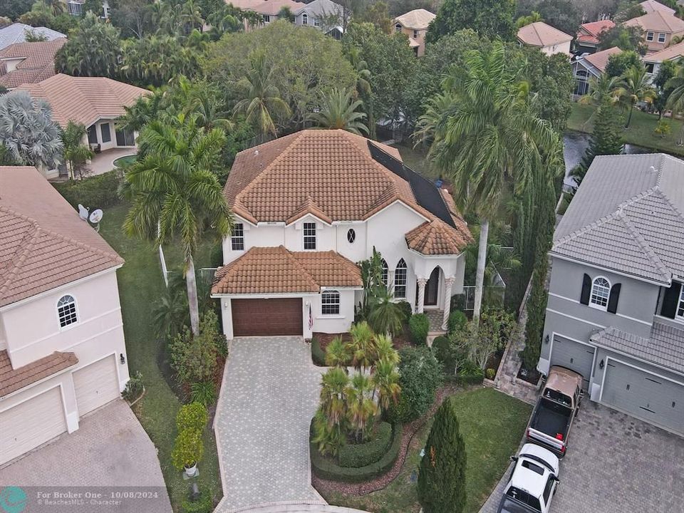 Recently Sold: $1,090,000 (5 beds, 3 baths, 3030 Square Feet)