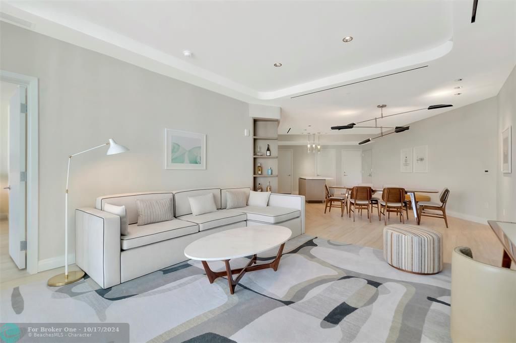 Active With Contract: $4,199,000 (2 beds, 3 baths, 2069 Square Feet)