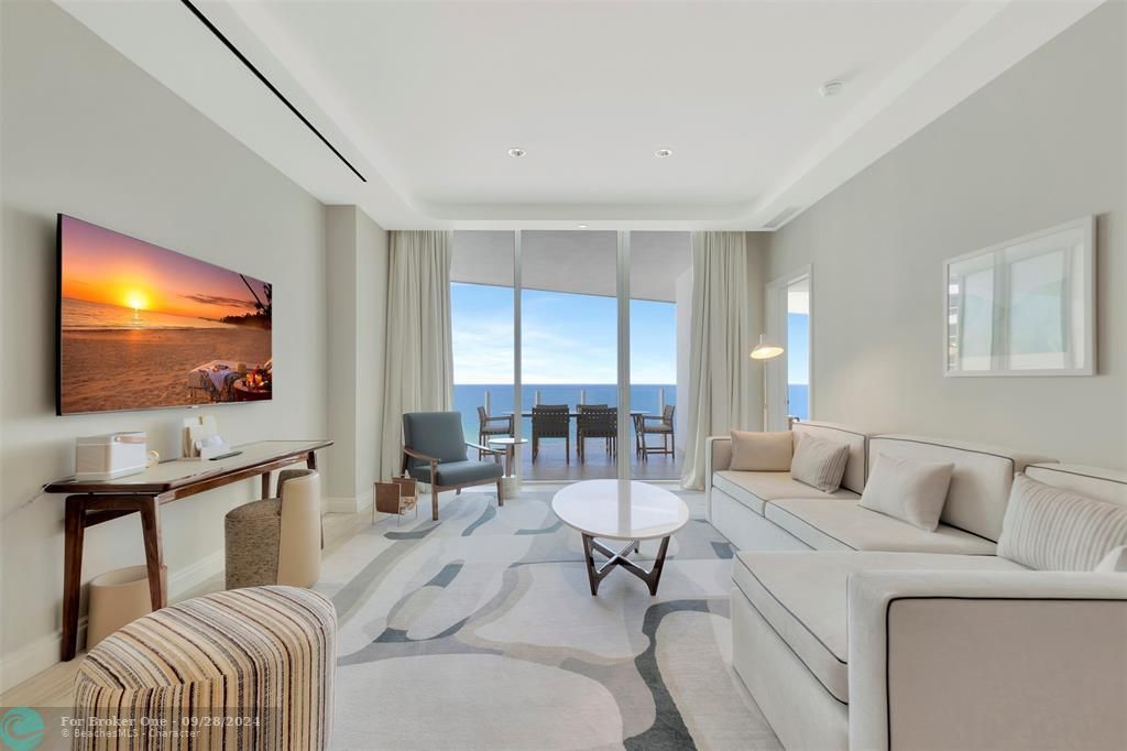 Active With Contract: $4,199,000 (2 beds, 3 baths, 2069 Square Feet)