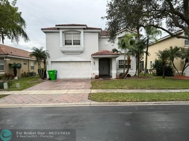 For Sale: $639,900 (4 beds, 2 baths, 2480 Square Feet)