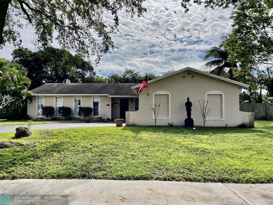 For Sale: $673,900 (4 beds, 2 baths, 1794 Square Feet)