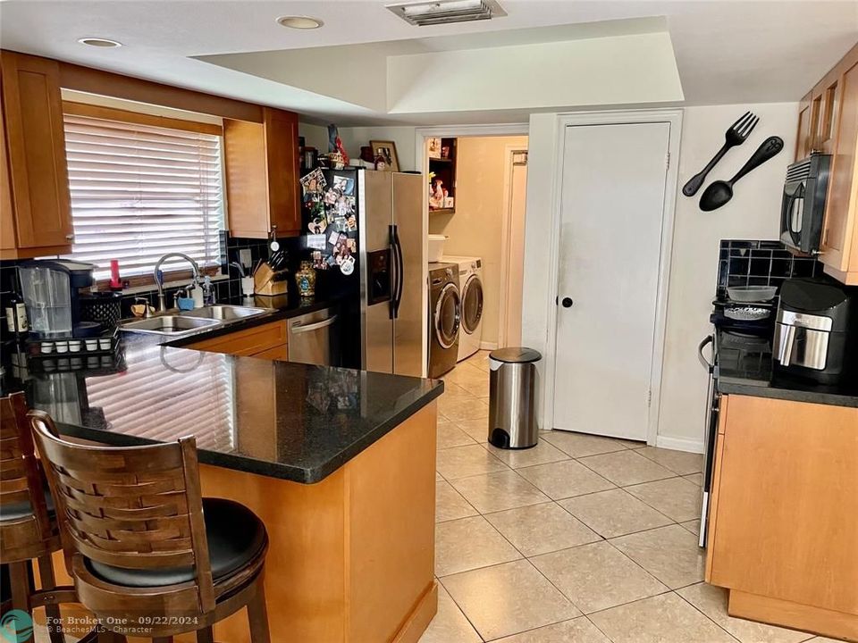 En Venta: $673,900 (4 camas, 2 baños, 1794 Pies cuadrados)