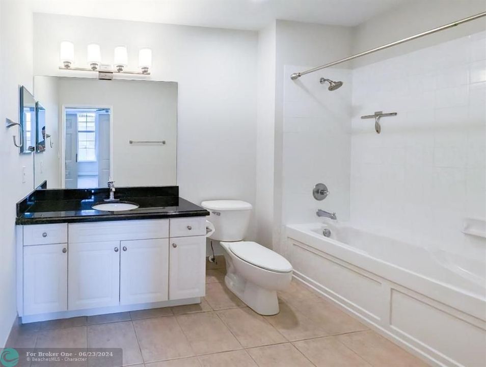Недавно арендовано: $3,100 (2 спален, 2 ванн, 1148 Квадратных фут)