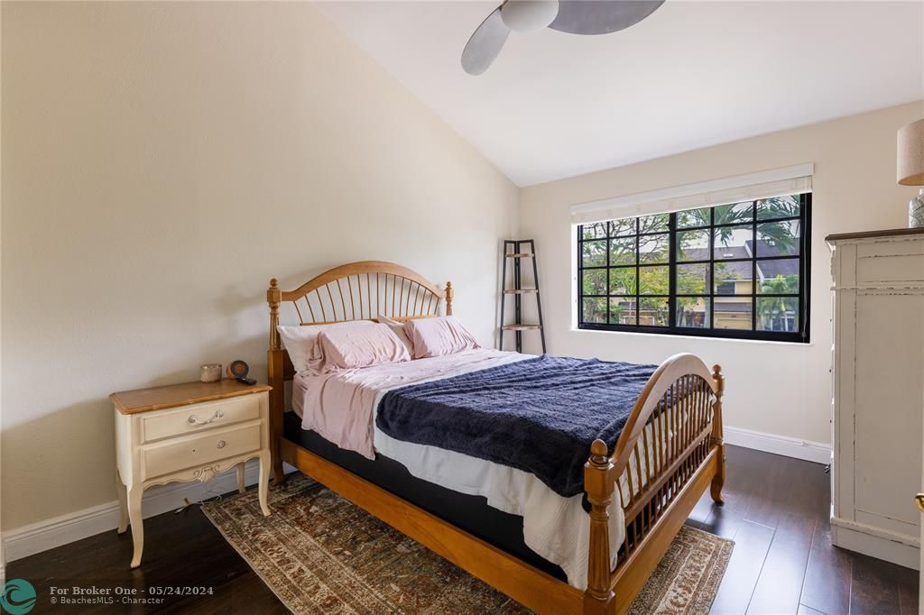 Active With Contract: $580,000 (3 beds, 2 baths, 1863 Square Feet)