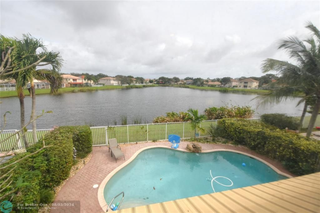 Recently Sold: $599,000 (3 beds, 2 baths, 2145 Square Feet)