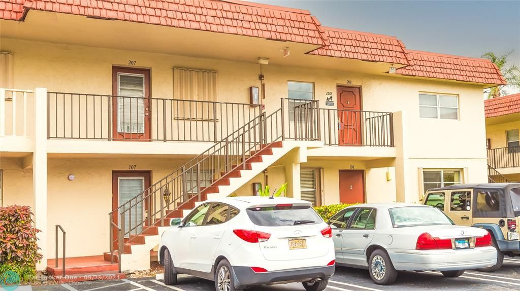 En Venta: $144,900 (2 camas, 2 baños, 925 Pies cuadrados)