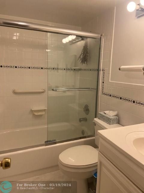 For Sale: $119,900 (1 beds, 1 baths, 600 Square Feet)