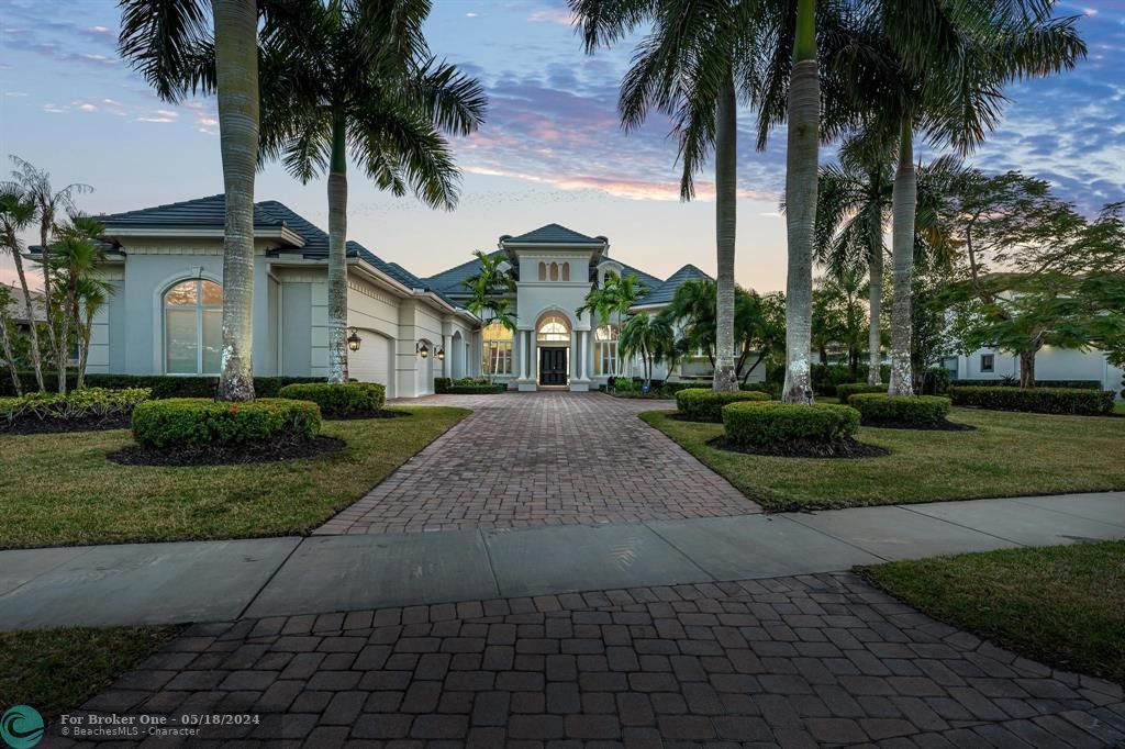 For Sale: $3,700,000 (5 beds, 7 baths, 5359 Square Feet)