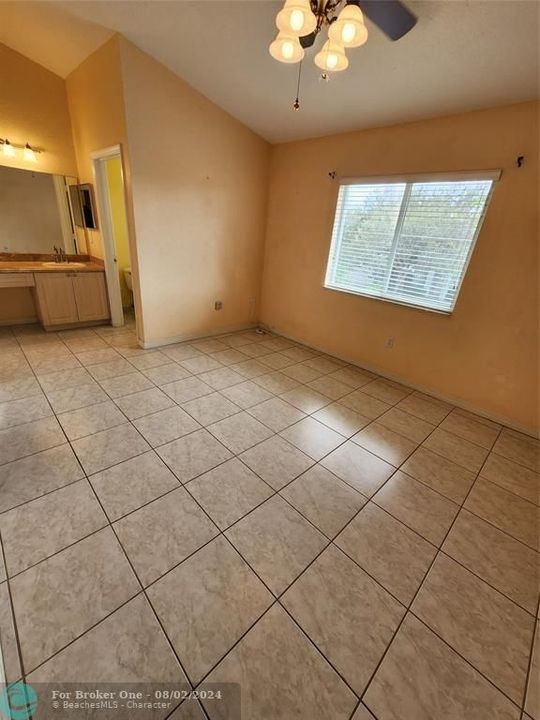 For Rent: $2,550 (2 beds, 2 baths, 1440 Square Feet)