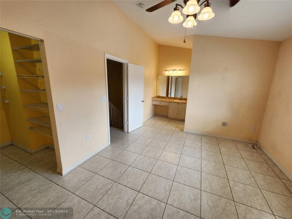 For Rent: $2,550 (2 beds, 2 baths, 1440 Square Feet)