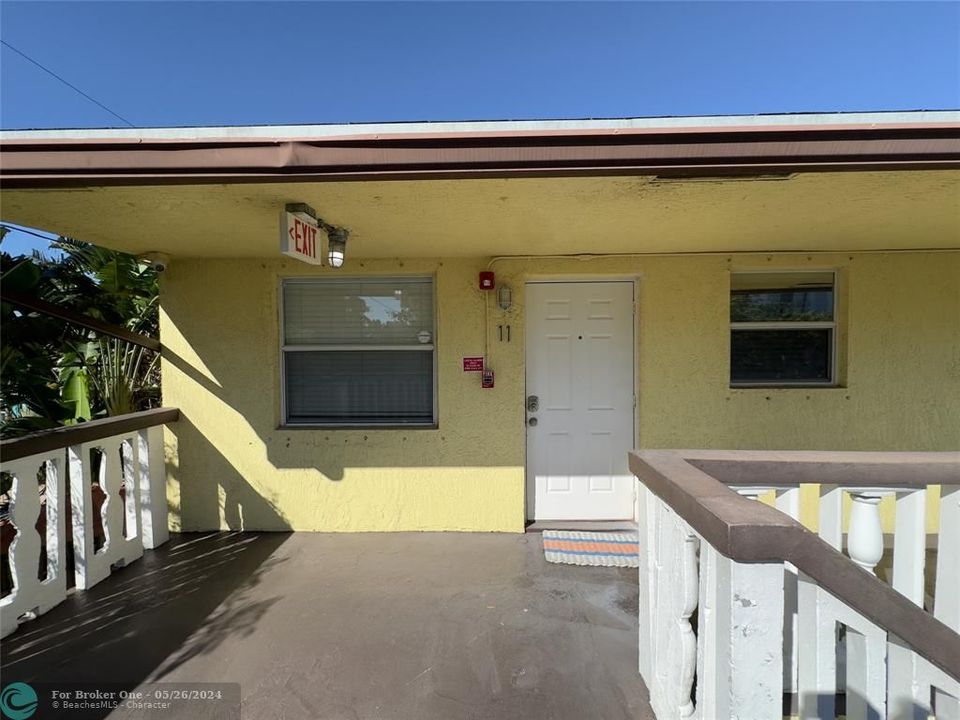 Recently Rented: $1,800 (2 beds, 1 baths, 600 Square Feet)