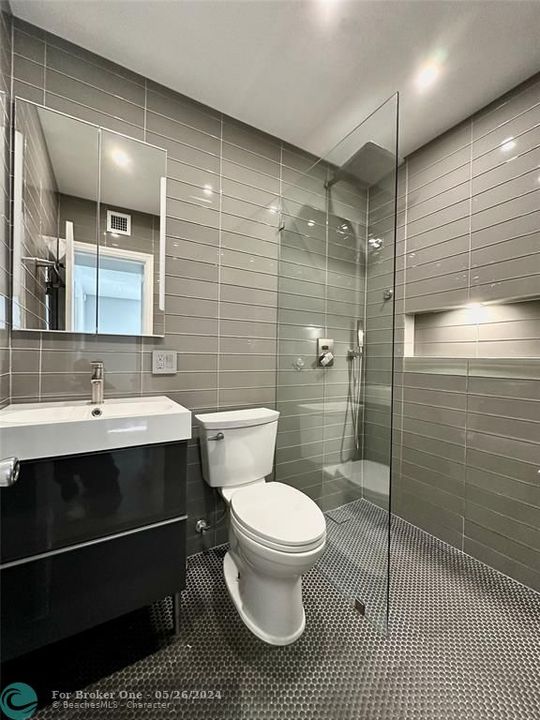 Недавно арендовано: $1,800 (2 спален, 1 ванн, 600 Квадратных фут)