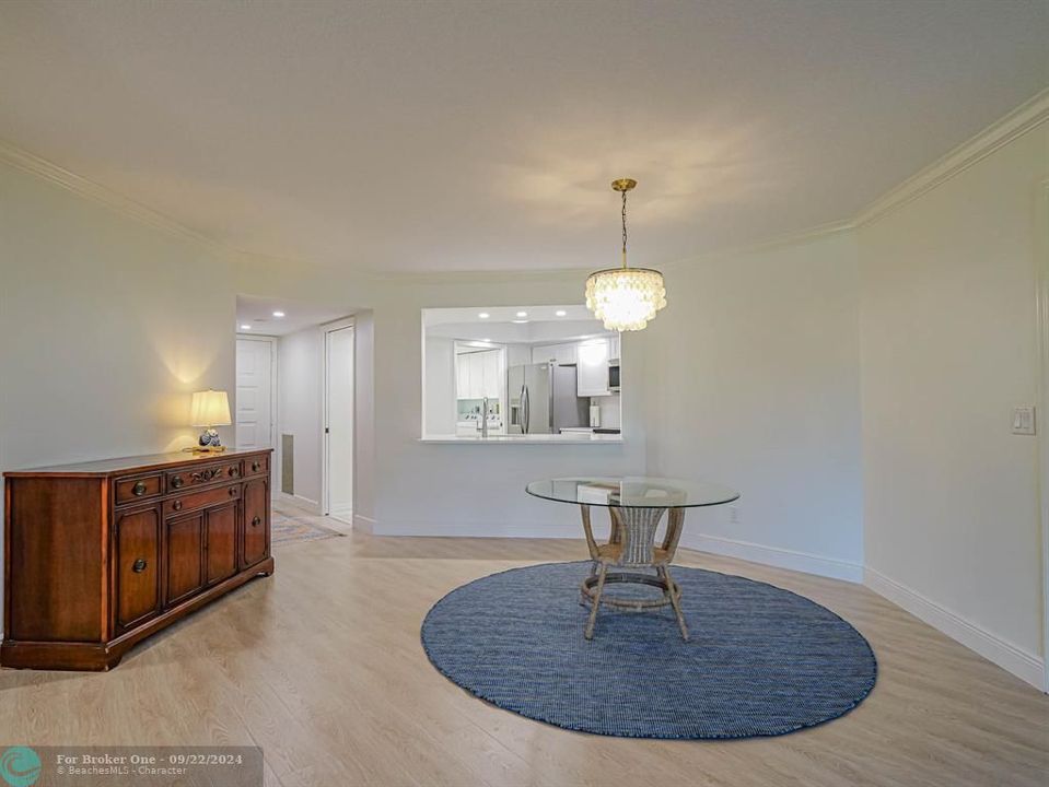 For Sale: $525,000 (2 beds, 2 baths, 1880 Square Feet)