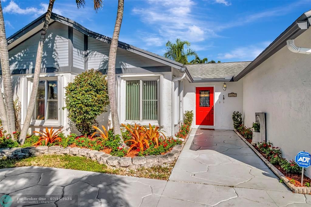 Active With Contract: $625,000 (4 beds, 2 baths, 1546 Square Feet)