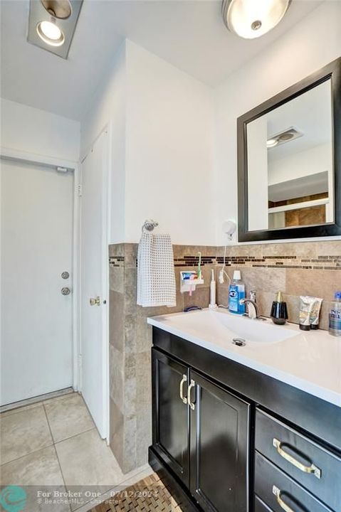 Active With Contract: $629,000 (3 beds, 2 baths, 1656 Square Feet)