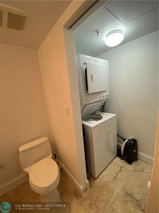 For Sale: $719,000 (1 beds, 1 baths, 1000 Square Feet)