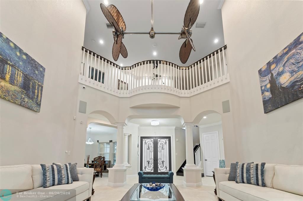 Active With Contract: $1,690,000 (6 beds, 4 baths, 4264 Square Feet)