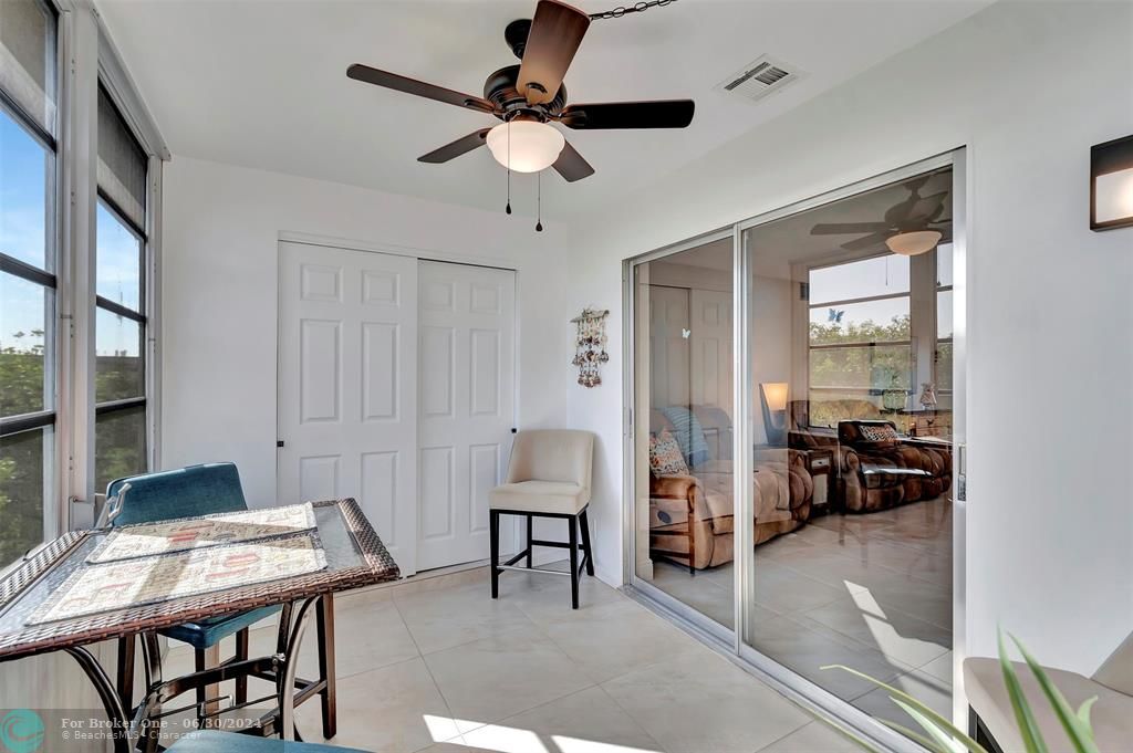 Active With Contract: $174,990 (2 beds, 2 baths, 982 Square Feet)