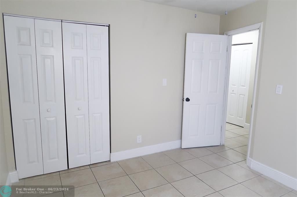 Recently Sold: $2,500 (3 beds, 2 baths, 3775 Square Feet)