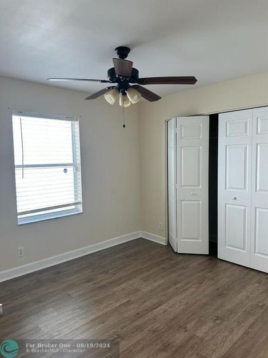 Active With Contract: $3,500 (3 beds, 2 baths, 1565 Square Feet)