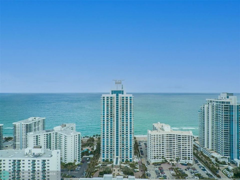 For Sale: $1,199,000 (2 beds, 2 baths, 1733 Square Feet)